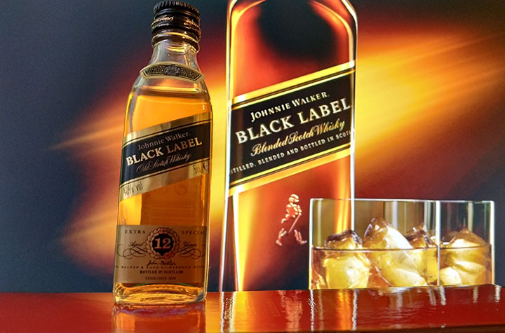 Giá rượu Black Label
