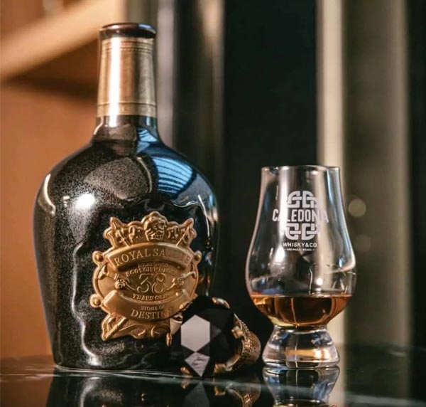 rượu Royal Salute 38